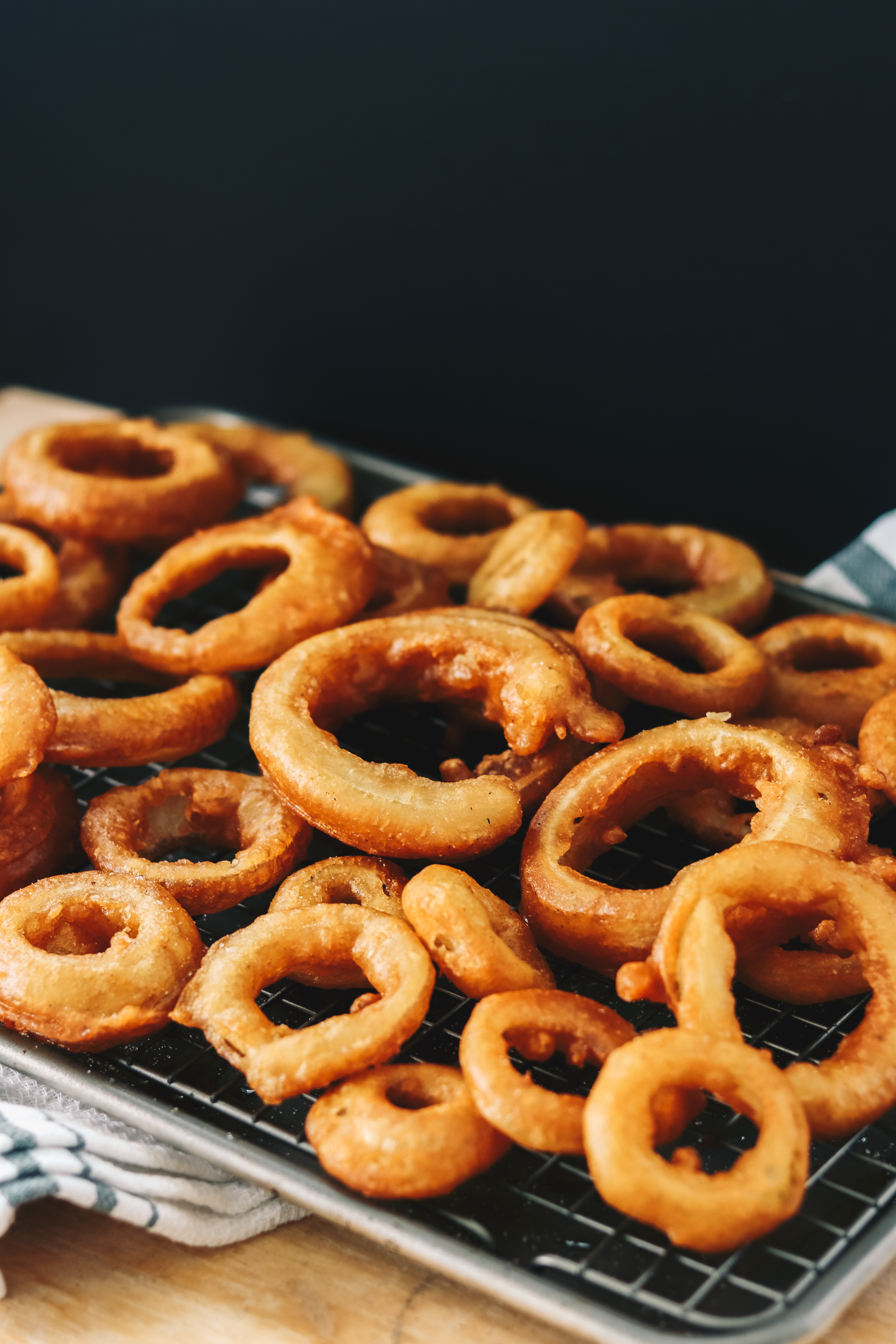 Vegan Beer Batter Onion Rings – VeggieJeva